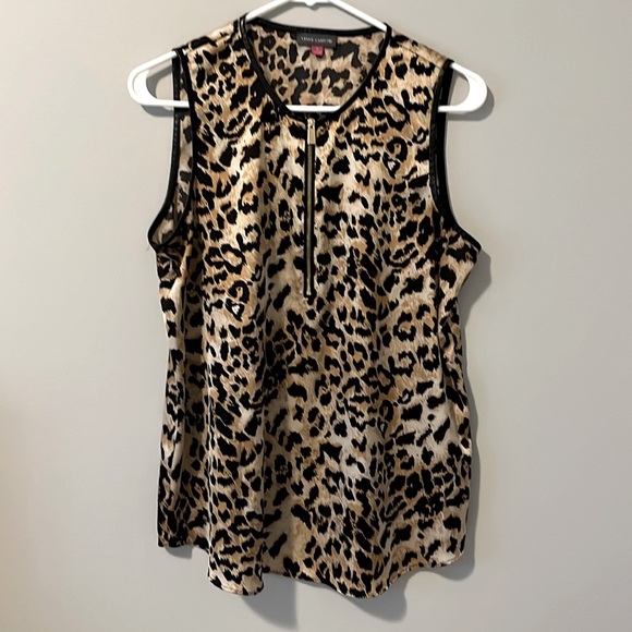 Vince Camuto Leopard Top - Picture 1 of 3
